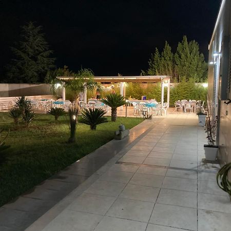 B&B Italia Carmiano  Экстерьер фото